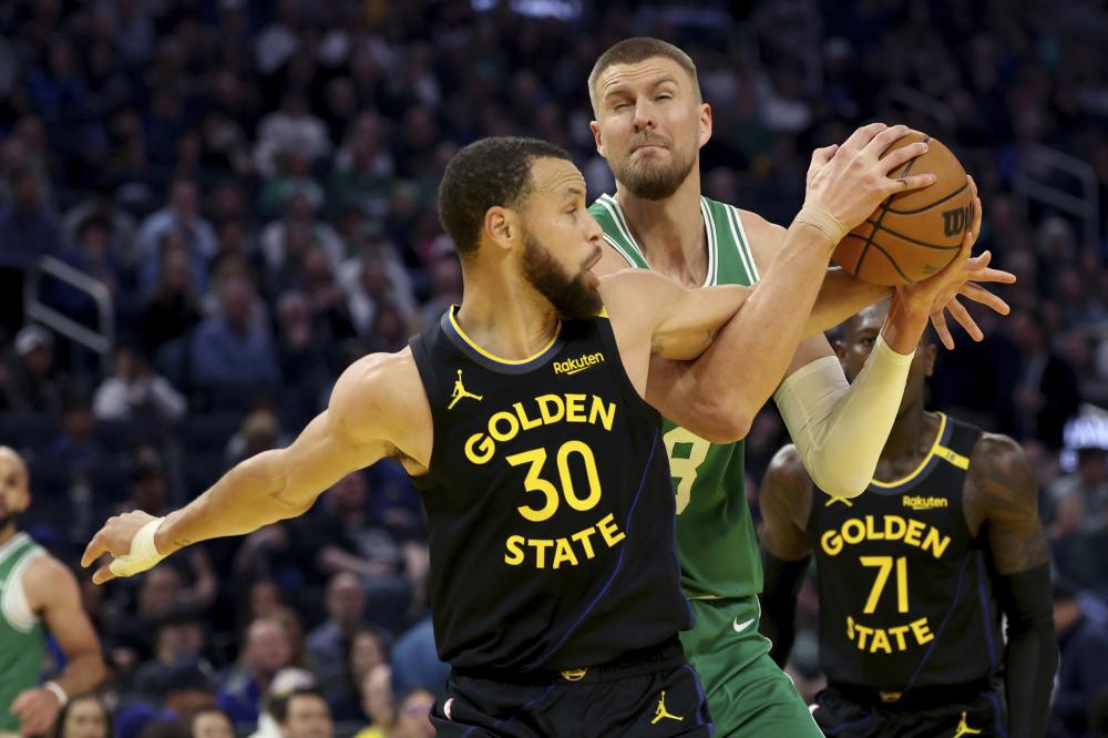 的南京新体 的南京新体